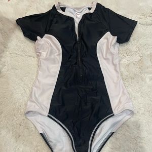 Zella one piece swim suit black and white Medium